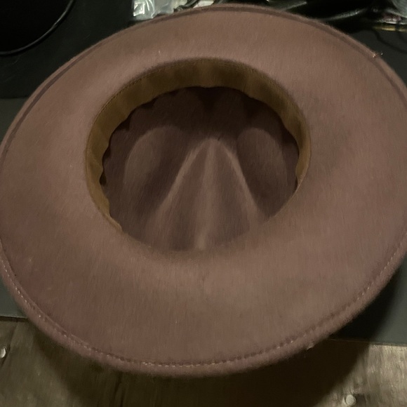 Brown wool hat - Picture 2 of 3